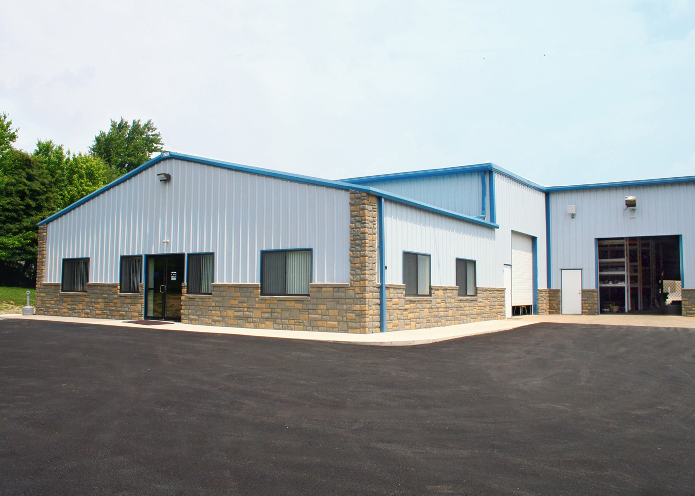 Capital-Steel-Auto-Shop-Building-with-GenStone